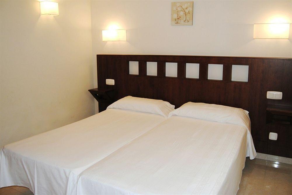Apartamentos Turísticos Añoreta Rincón de la Victoria Exterior foto