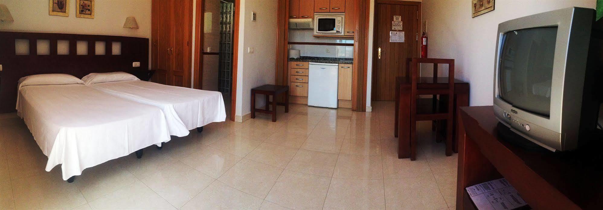 Apartamentos Turísticos Añoreta Rincón de la Victoria Exterior foto